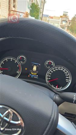 تۆیۆتا لاند کروزەر